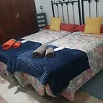 Casa Con Alma # Junto A Estacion De Trenes Y Muy Cerca Del Centro * Κόρδοβα