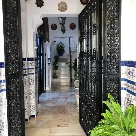 Casa Con Alma # Junto A Estacion De Trenes Y Muy Cerca Del Centro *