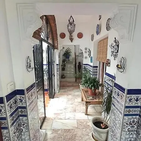 Casa Con Alma # Junto A Estacion De Trenes Y Muy Cerca Del Centro Vakantiehuis