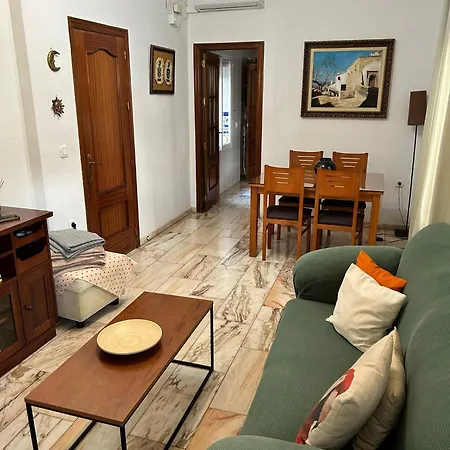 Casa Con Alma # Junto A Estacion De Trenes Y Muy Cerca Del Centro * Κόρδοβα